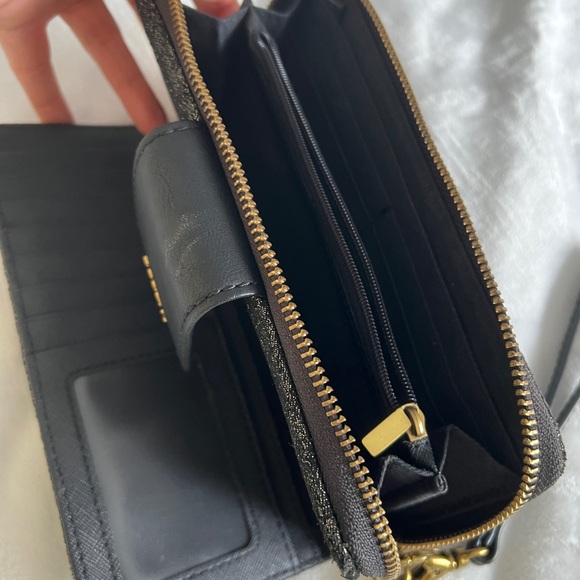 Fossil wristlet wallet/ evening purse. - Picture 6 of 8